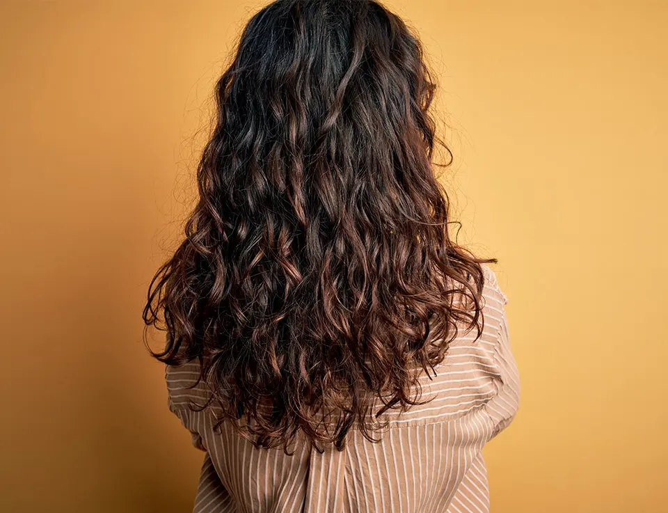 PHS HAIRSCIENCE®️ Hair care guide for wavy curly hair